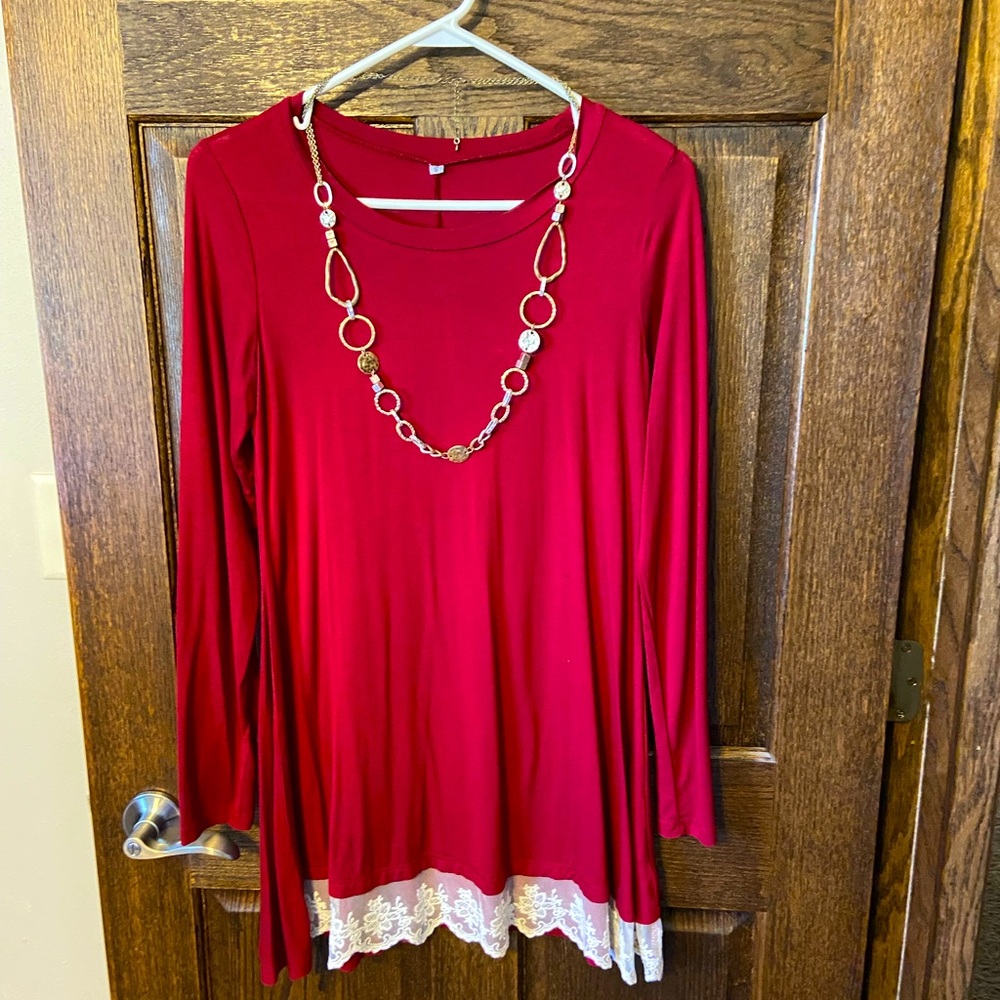 Beautiful cranberry Boutique tunic with lace trim